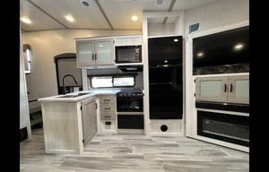 Family Bunkhouse RV w/ Starlink