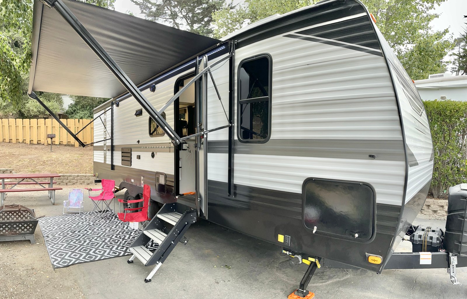 2022 Keystone RV Hideout 26BHWE
