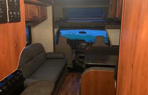 2012 Coachmen RV Freelander 26QB Ford 450