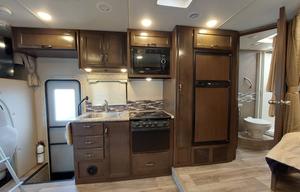 2017 Thor Motor Coach Freedom Elite 24HE RV rental photo 11