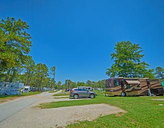 Whispering Pines Campground