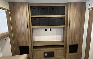 NEW & ELEGANT! 2025 Forest River RV Salem 31KQBTS