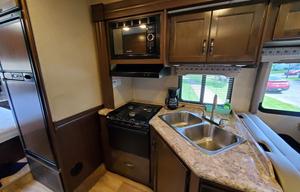 Pet & Family Friendly 2018 Thor Four Winds