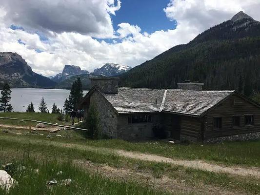 Green River Lake Lodge, Loop: Cabin