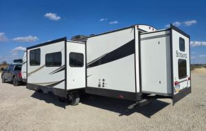 Spacious Family Bunkhouse • 2 BATHROOMS • 2 A/Cs