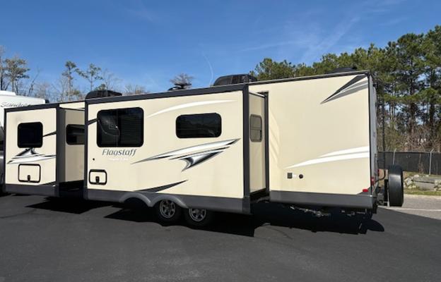 Hamilton's Hangout 2- Cozy Camper for 4 NO PETS