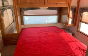 COMFORT HAVEN Class C 26’ - Sleeps 6