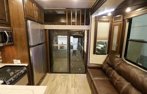43 Toy Hauler with 4 bunks in the 18 foot garage!