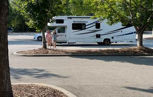 Big Bertha- Pet Friendly RV