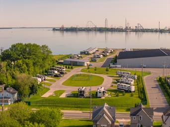 Bayfront Resort at Cross View