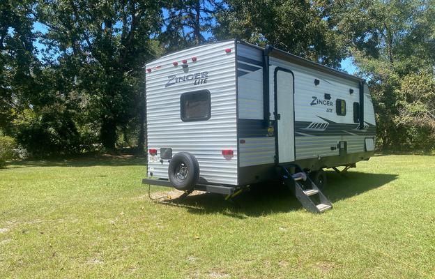 2020 CrossRoads RV Zinger Lite ZR229RB