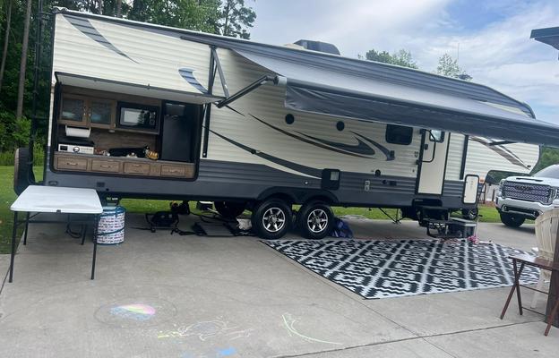 2017 Palomino Puma Fifth Wheel | Bunkhouse |