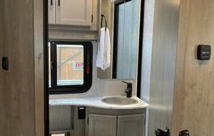 Movin & Groovin 2022 Coachmen RV Freelander