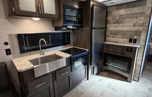 2021 Dutchmen RV Coleman 251TQ (5889)