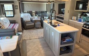 2023 Forest River Salem Platinum 32RETX TT