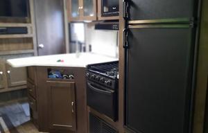 2019 Palomino Puma 31BHSS