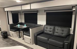 TROPICAL ESCAPE BUNKHOUSE *FREE DELIVERY/SETUP*