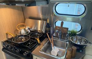 Magnolia 1-AIRSTREAM Flying Cloud 19*FULLY Loaded*