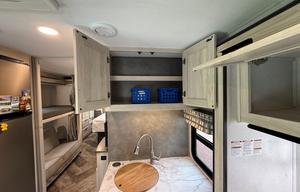 2021 Forest River RV Sunseeker 3250DSLE