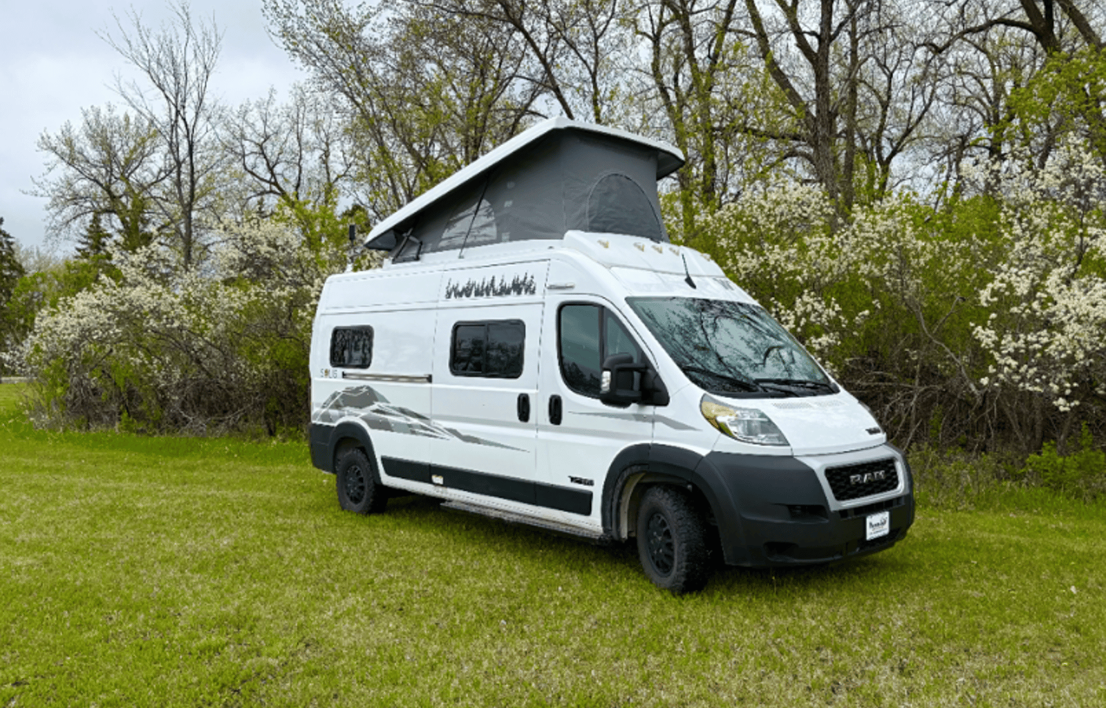 2023 Winnebago Solis NPF Limited Edition 59P