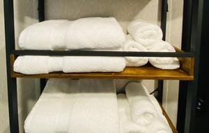 DELIVERY ONLY! 3-BUNK BEDROOM!Family Friendly!