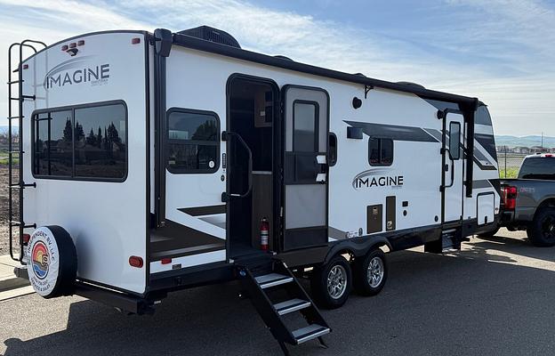 2022 Grand Design Imagine 2500RL
