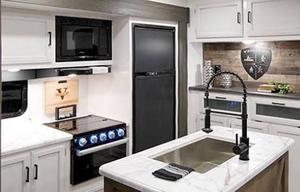 2022 Venture RV SportTrek ST327VIK RV rental photo 28
