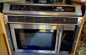 Beautiful, Spacious, Easy Driving Winnebago!