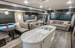 WOW King bed 3 slides looks like 5th wheel inside