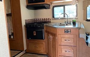2018 Winnebago Minnie Winnie 31G