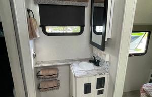 2024 Forest River RV Grand Surveyor 253RLS RV rental photo 18