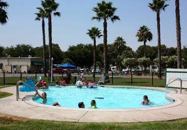 Lighthouse RV Park & Marina