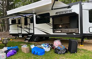 2023 Venture RV SportTrek Touring Edition 333VMI RV rental photo 2