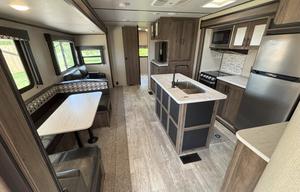 2020 Avenger 32QBI RV rental photo 17