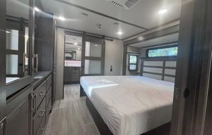 2021 Grand Design Solitude 382WB RV rental photo 28
