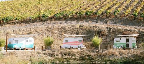 Anna_Delores_Photography_Trailer_Pond_WH