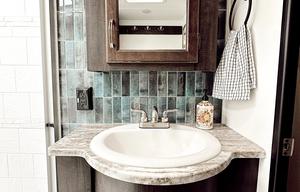 Phoenix Luxe Retreat – 2 Bedroom Family 5th Wheel