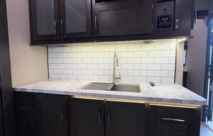 2021 Momentum G-Class 25G RV rental photo 7