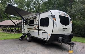 GeoPro | Modern, Cozy & Well-Equipped, Easy to Tow