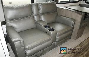 2021 Keystone RV Cougar “pet friendly”