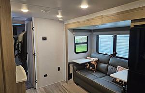 Bear Hug Retreat - Your comfy home away from home!