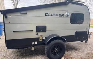 The WanderNest - Cozy Pop- Camper