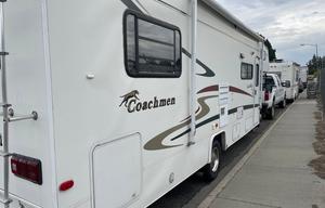 2003 Coachmen RV Leprechaun Premier 311FS Ford 450