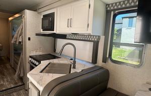 2025 Thor Motor Coach Geneva 31VT