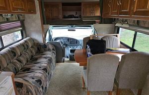 2005 Coachmen RV Leprechaun 317KS Ford 450