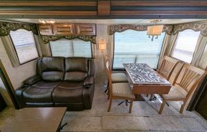 Keystone Cougar | Luxury Chef's Kitchen & 3 Slides