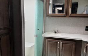 2019 Keystone RV Alpine 3701FL RV rental photo 7