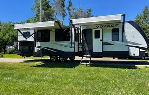 2021 Winnebago Industries Towables Voyage 3639BHL