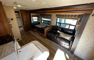2018 Prime Time Tracer 285AIR Bunkhouse