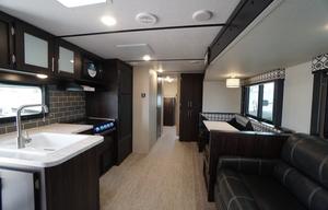 Tracer BUNK HOUSE pet /festival friendly sleeps 9